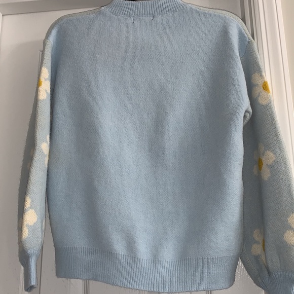 SHEIN Sweater - Picture 4 of 5